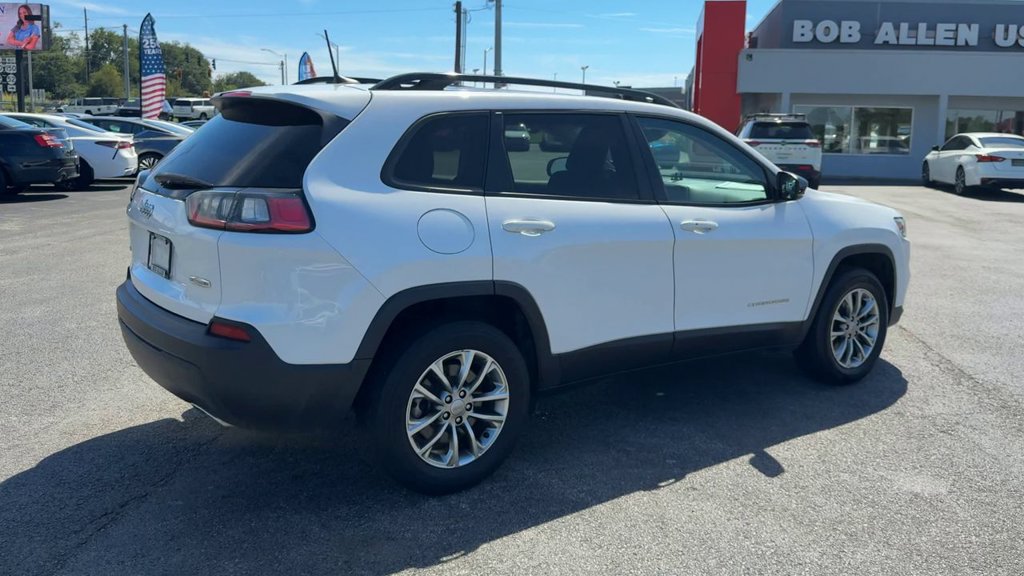 Used 2022 Jeep Cherokee Latitude Lux w/ Sun & Sound Group AWD/4WD image 7