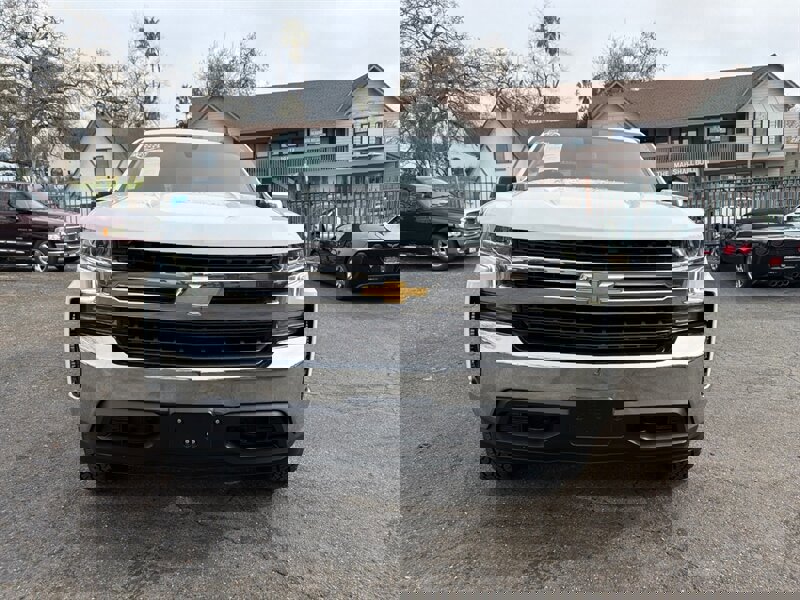 Used 2022 Chevrolet Silverado 1500 LT w/ Z71 Off-Road Package image 5