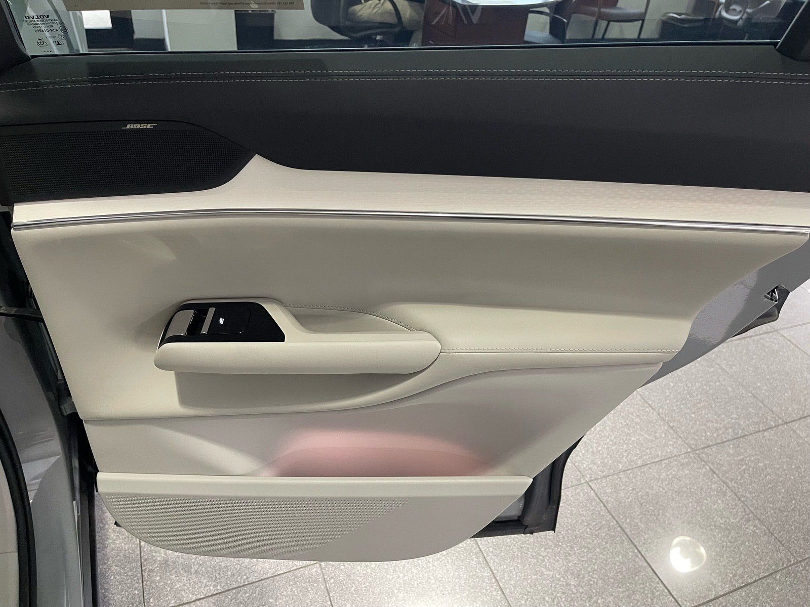 Used 2025 Volvo EX90 Ultra AWD/4WD image 47