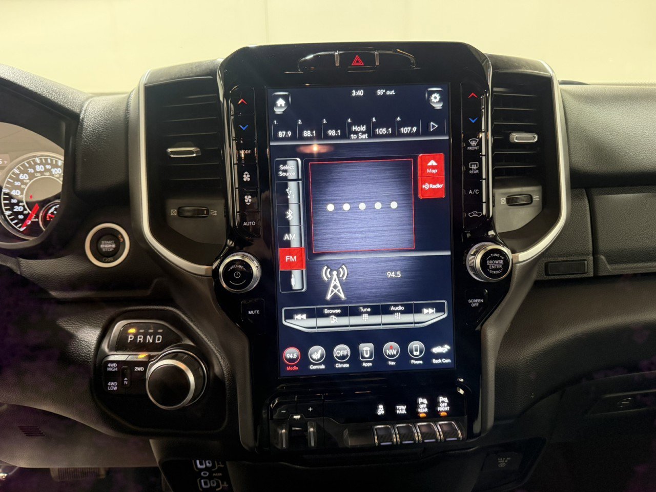 Used 2020 RAM 3500 Big Horn w/ Level 2 Equipment Group image 19