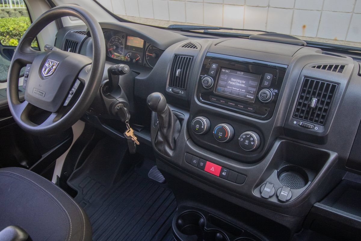 Used 2018 RAM ProMaster 3500 w/ Premium Appearance Group FWD image 19