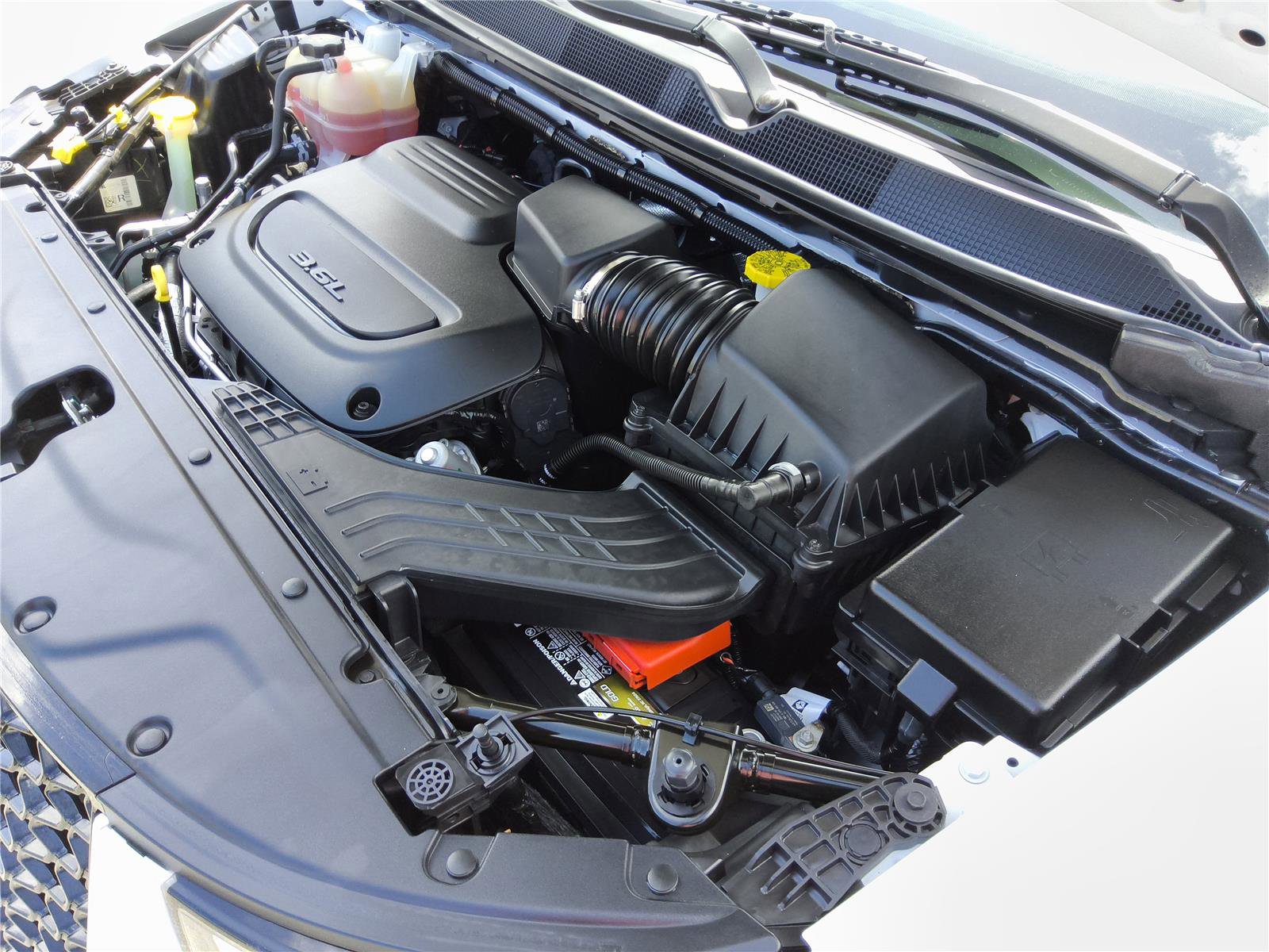 Used 2022 Chrysler Pacifica Touring-L image 14