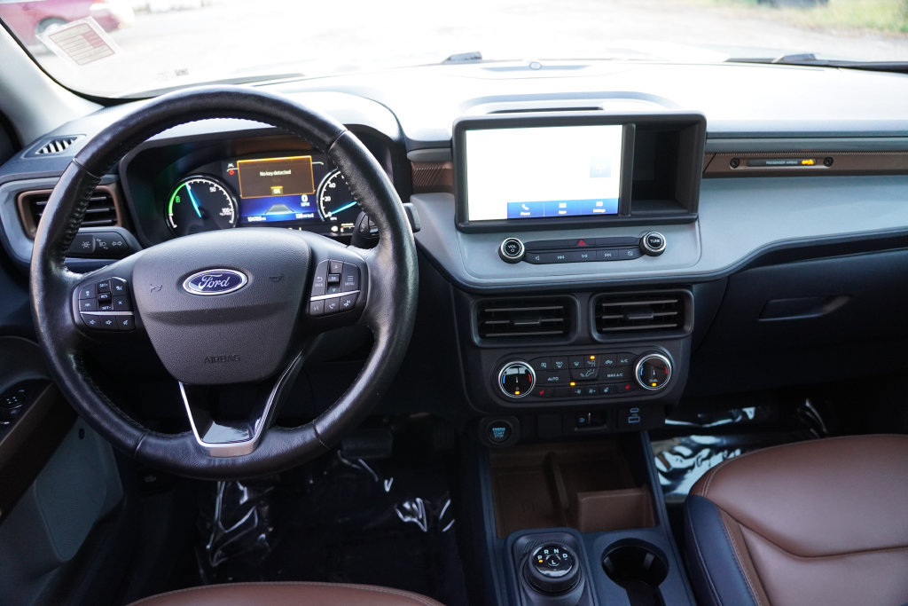 Certified 2022 Ford Maverick Lariat w/ Lariat Luxury Package FWD image 18