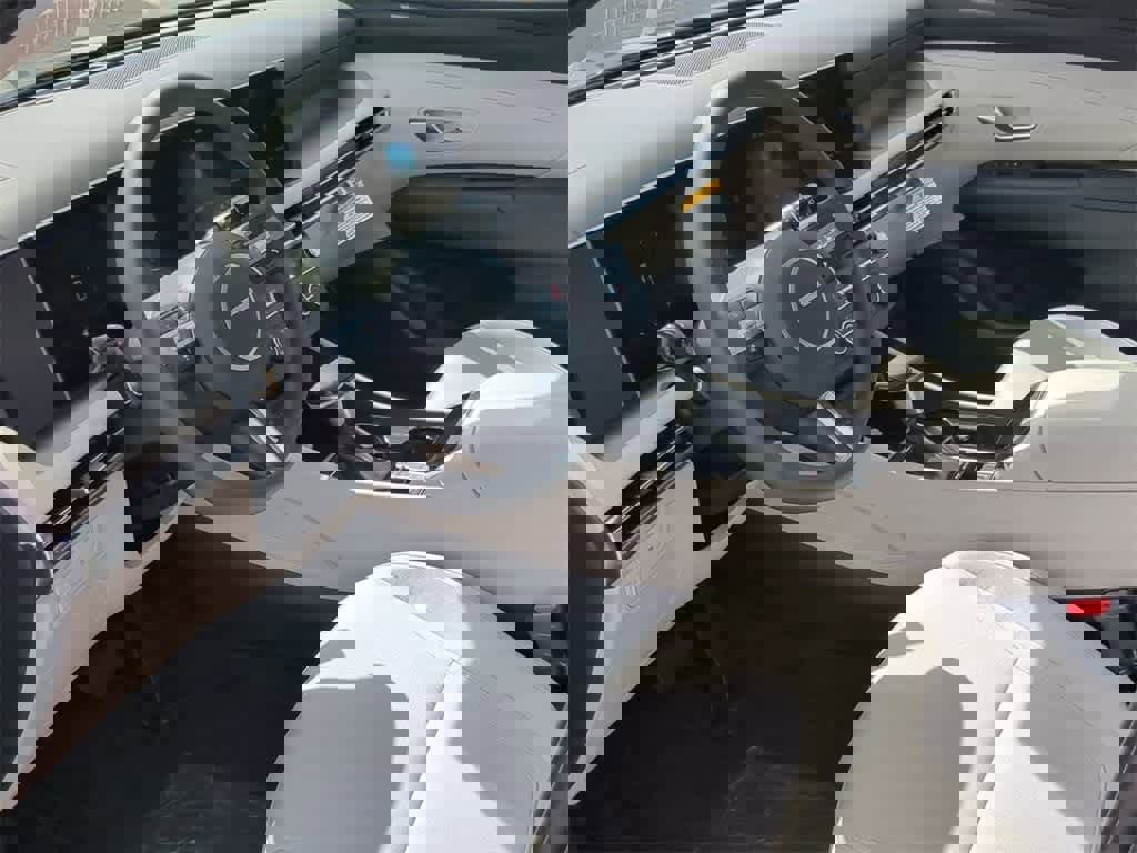 New 2026 Hyundai Tucson SE image 15