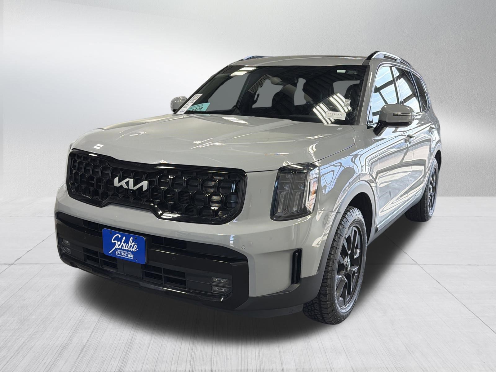 Used 2024 Kia Telluride SX X-Pro image 3