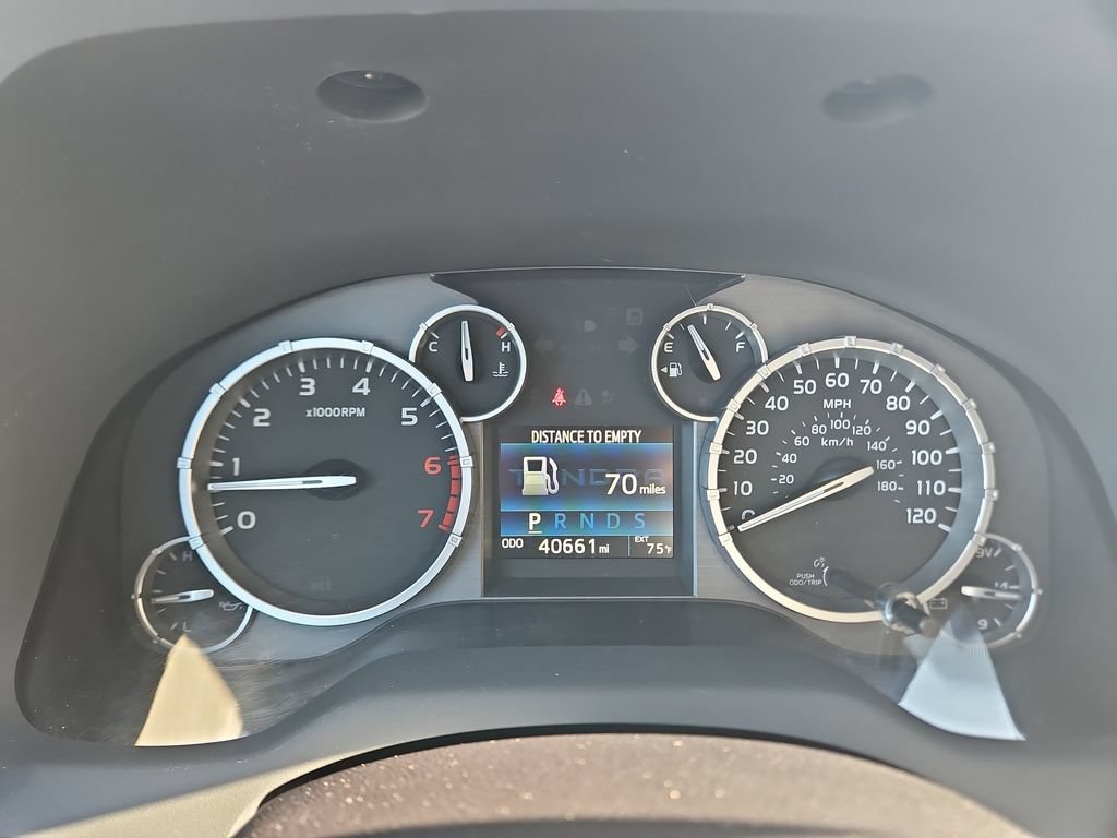 Used 2017 Toyota Tundra Limited w/ Limited Premium Package AWD/4WD image 16