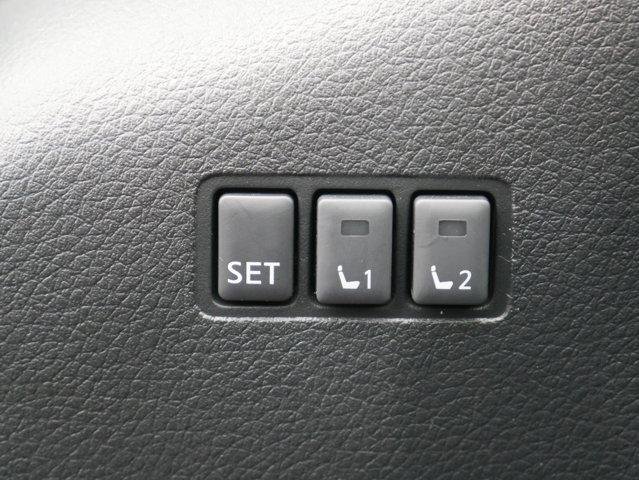 Used 2020 Nissan Rogue SL w/ Premium Package image 28