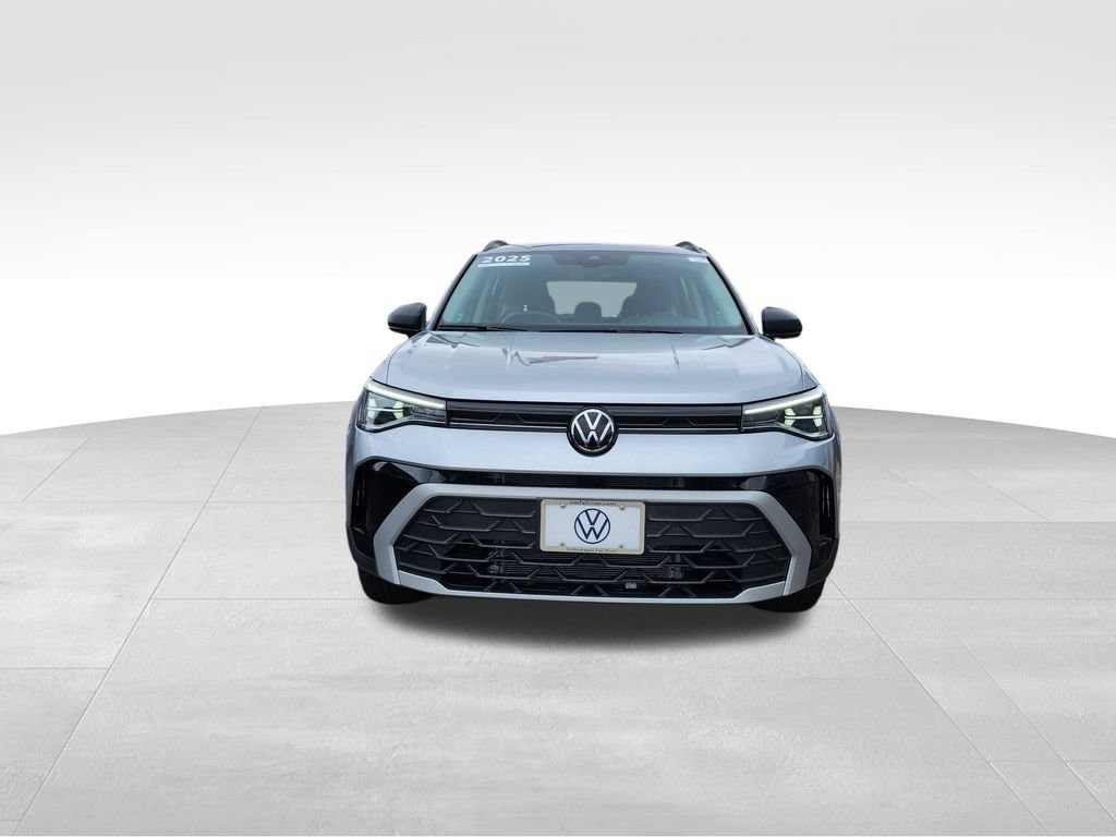 Certified 2025 Volkswagen Taos S AWD/4WD image 2
