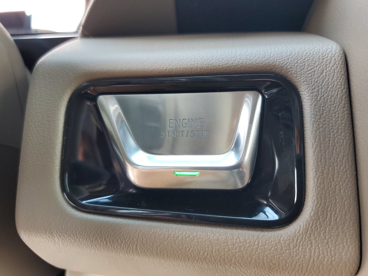 New 2026 GMC Yukon XL Denali w/ Denali Reserve Package RWD image 24