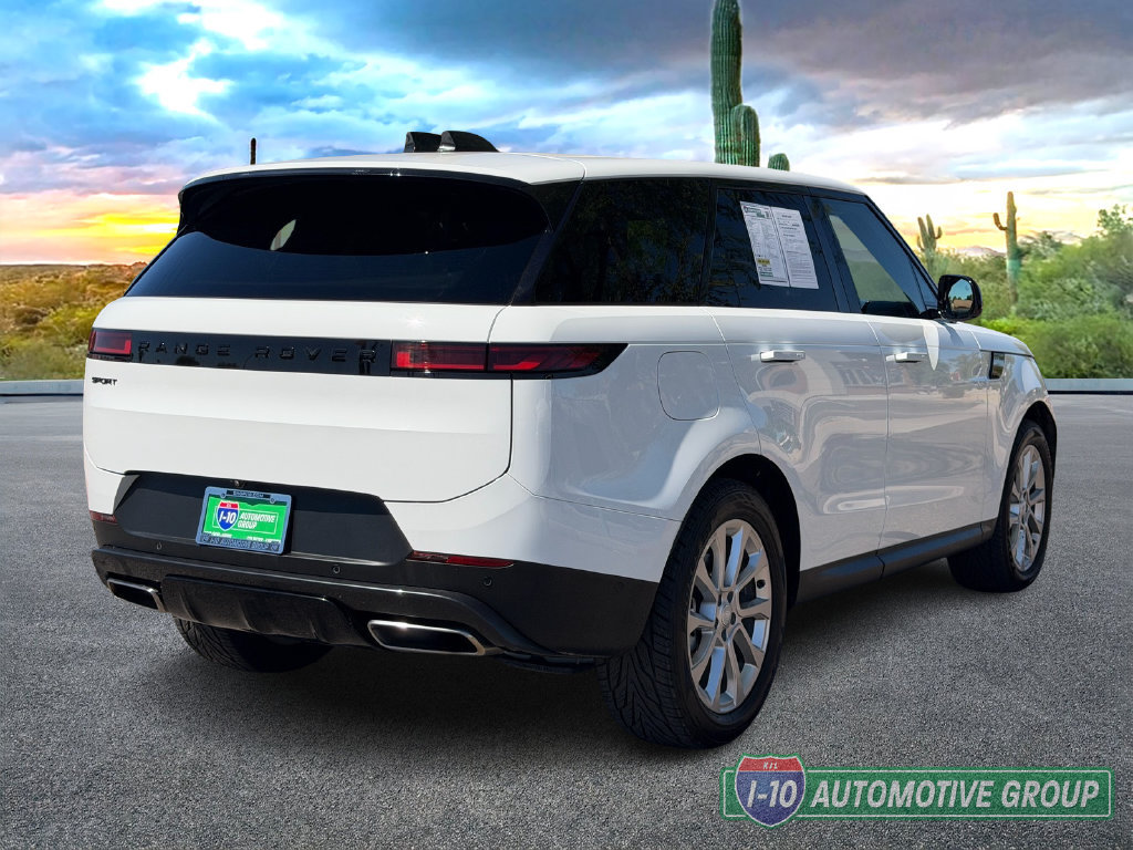 Used 2025 Land Rover Range Rover Sport SE AWD/4WD image 5