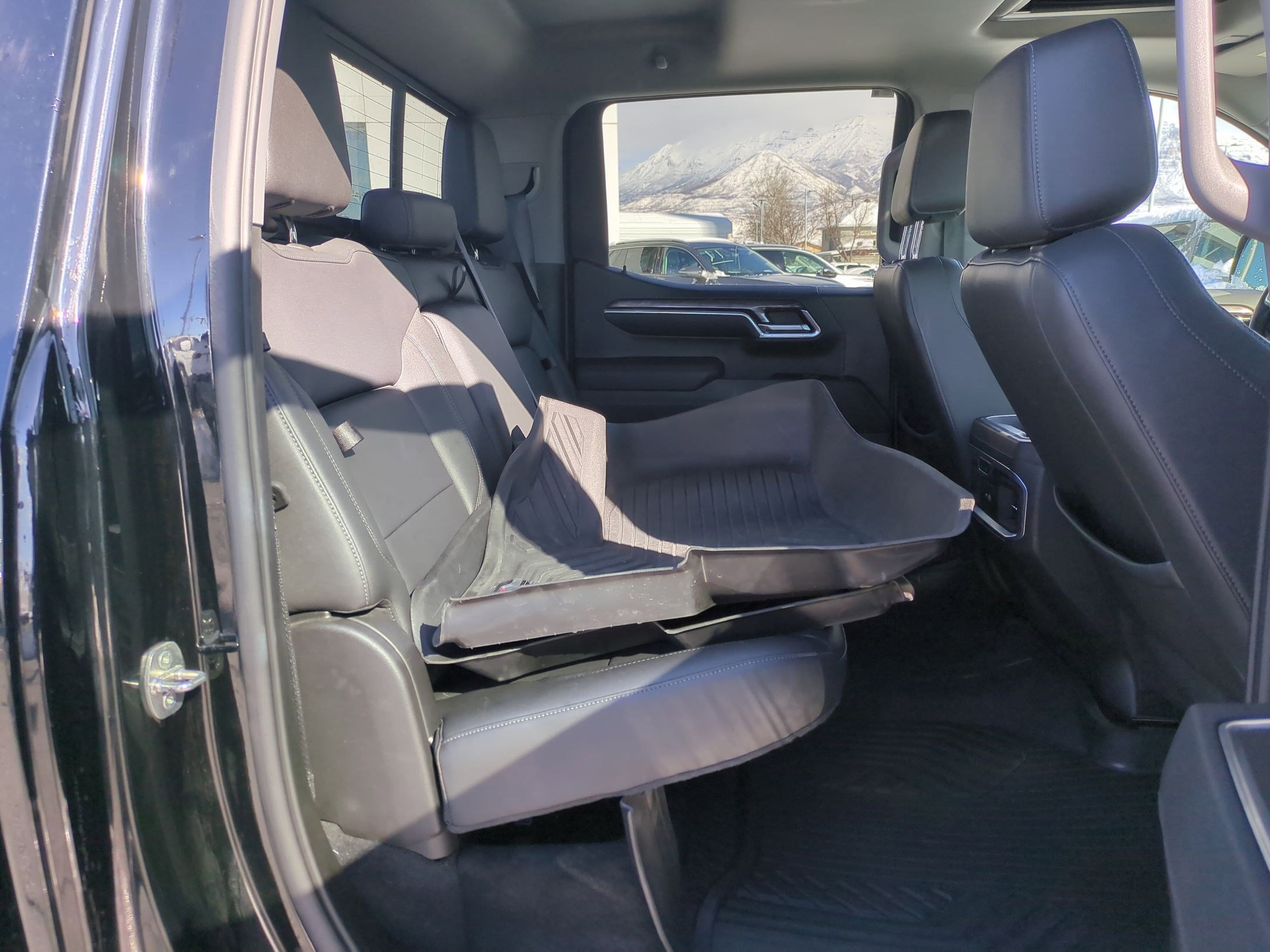 Used 2022 Chevrolet Silverado 1500 LTZ w/ LTZ Premium Package image 33