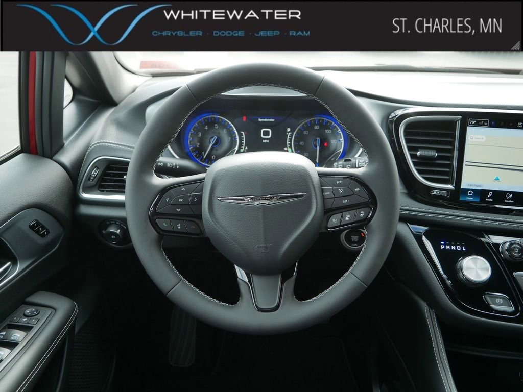New 2026 Chrysler Pacifica Limited w/ S Appearance Package image 11