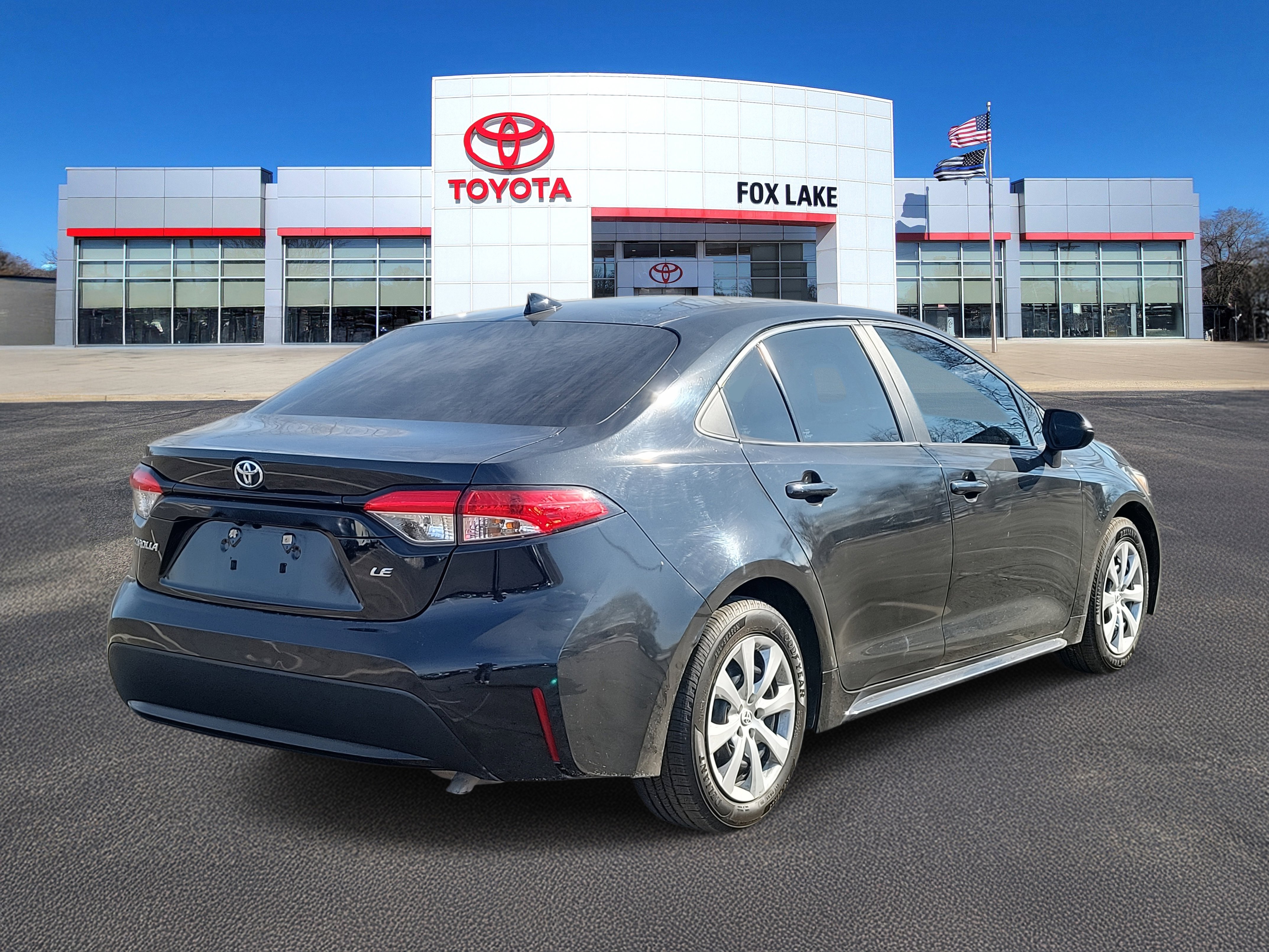 Used 2022 Toyota Corolla LE image 4