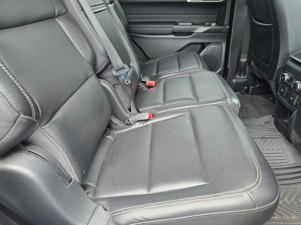 Used 2020 Ford Explorer XLT w/ Equipment Group 202A AWD/4WD image 12