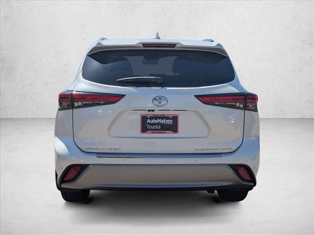 Used 2021 Toyota Highlander Platinum AWD/4WD image 7
