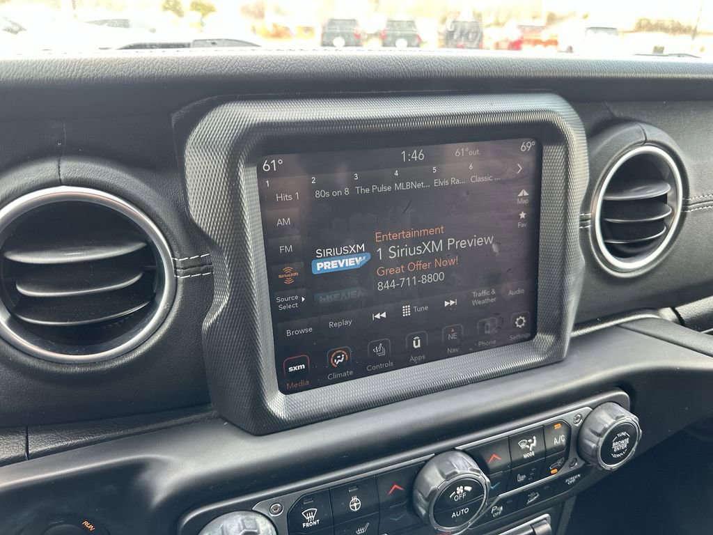 Used 2020 Jeep Wrangler Unlimited Sahara image 16