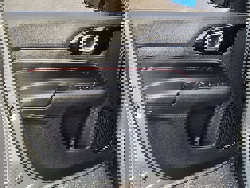 Used 2025 Jeep Compass Trailhawk image 20