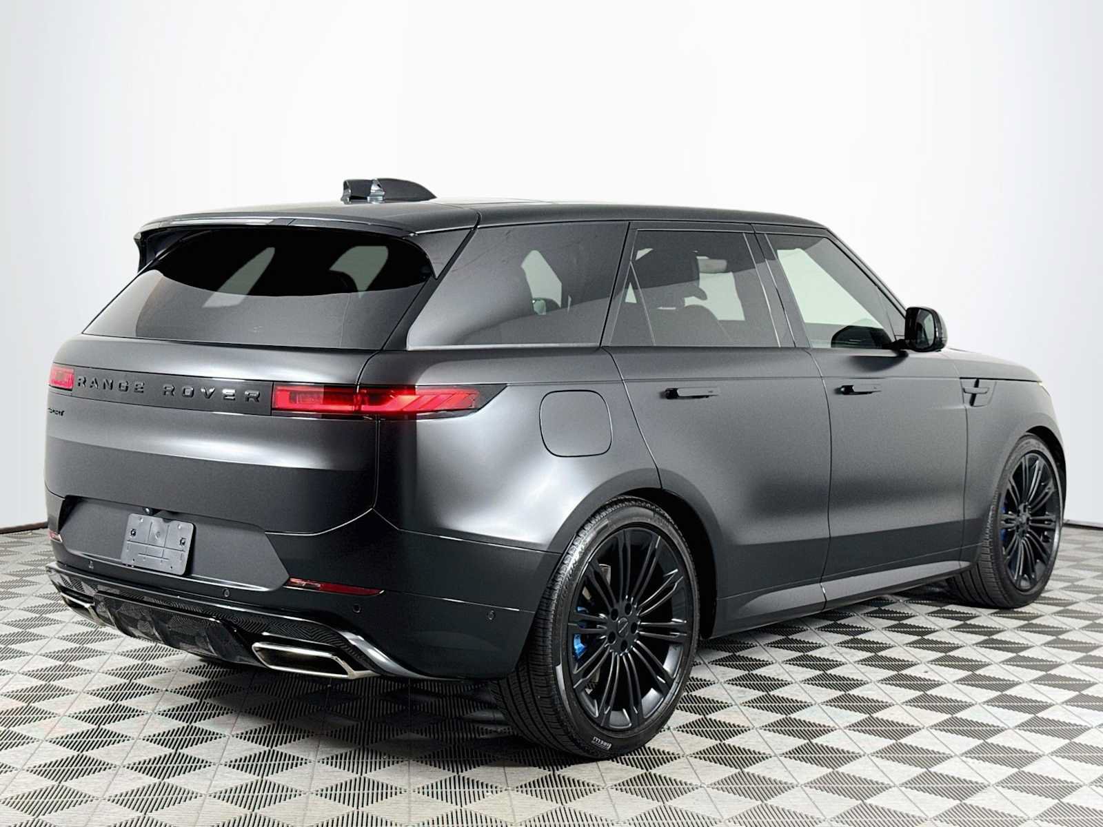 Used 2026 Land Rover Range Rover Sport Dynamic SE AWD/4WD image 5