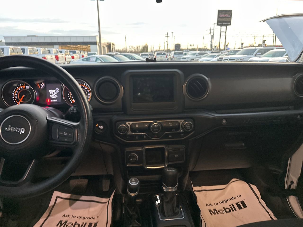 Used 2022 Jeep Wrangler Unlimited Willys image 9