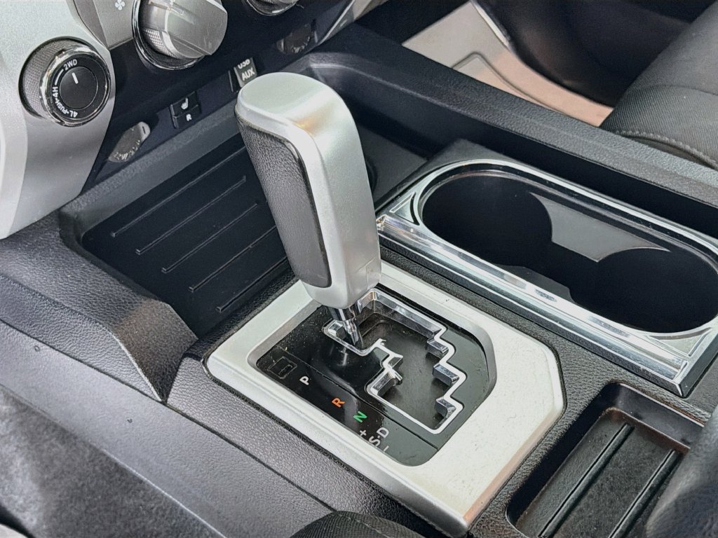 Used 2018 Toyota Tundra SR5 AWD/4WD image 16
