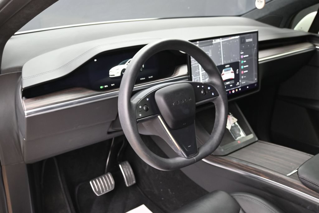 Used 2024 Tesla Model X AWD/4WD image 16