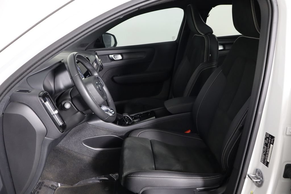 Used 2023 Volvo C40 P8 Recharge Plus AWD/4WD image 14