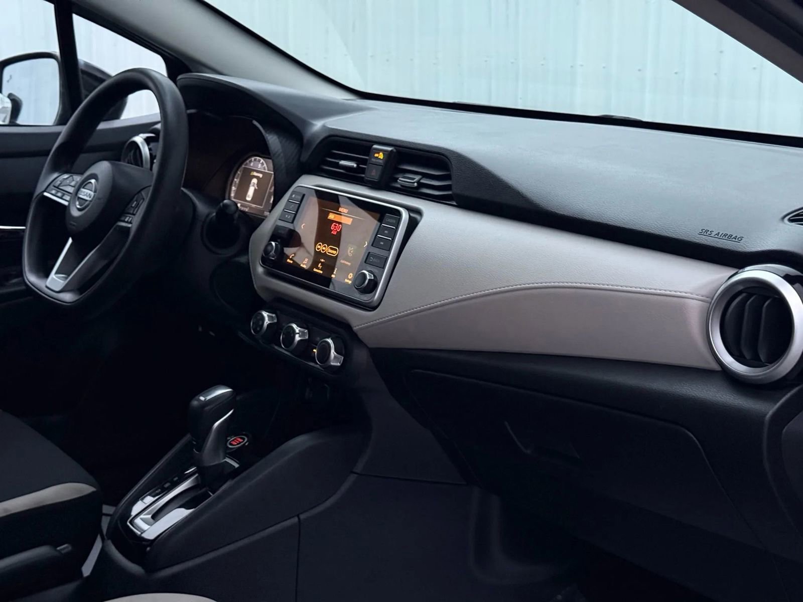 Used 2021 Nissan Versa SV image 20