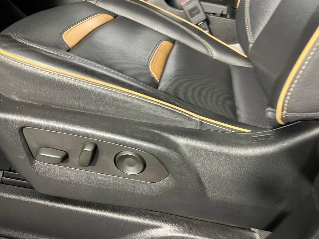 Used 2023 GMC Yukon AT4 image 22