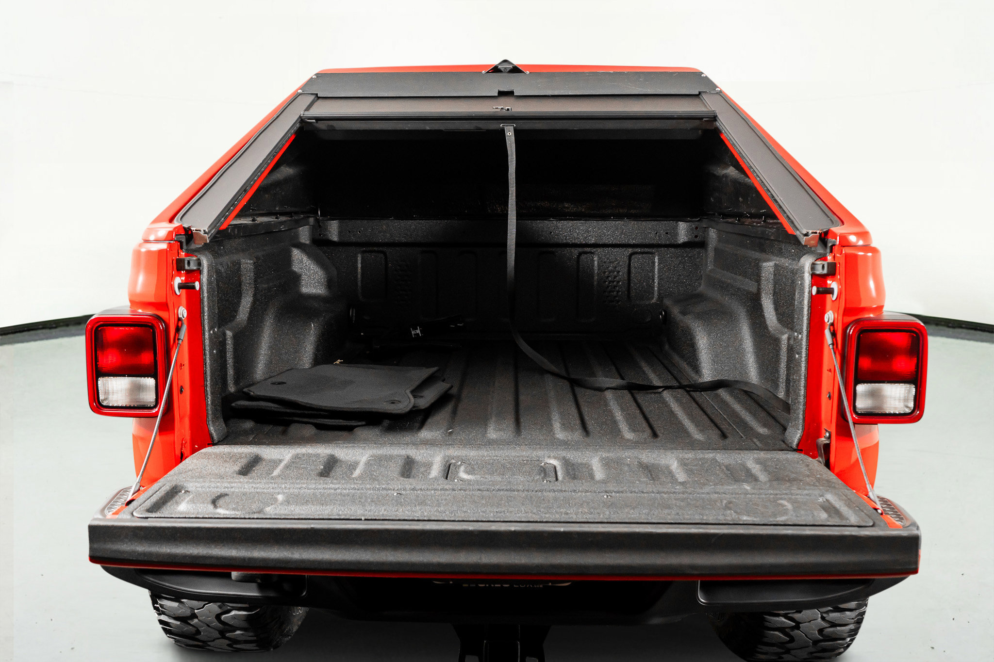 Used 2022 Jeep Gladiator Overland w/ Popular Equipment Package AWD/4WD image 51
