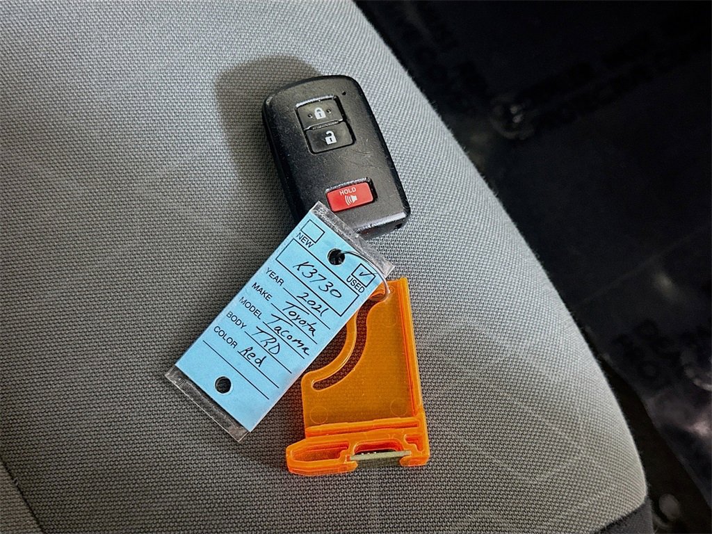 Used 2021 Toyota Tacoma TRD Off-Road w/ Technology Package image 34