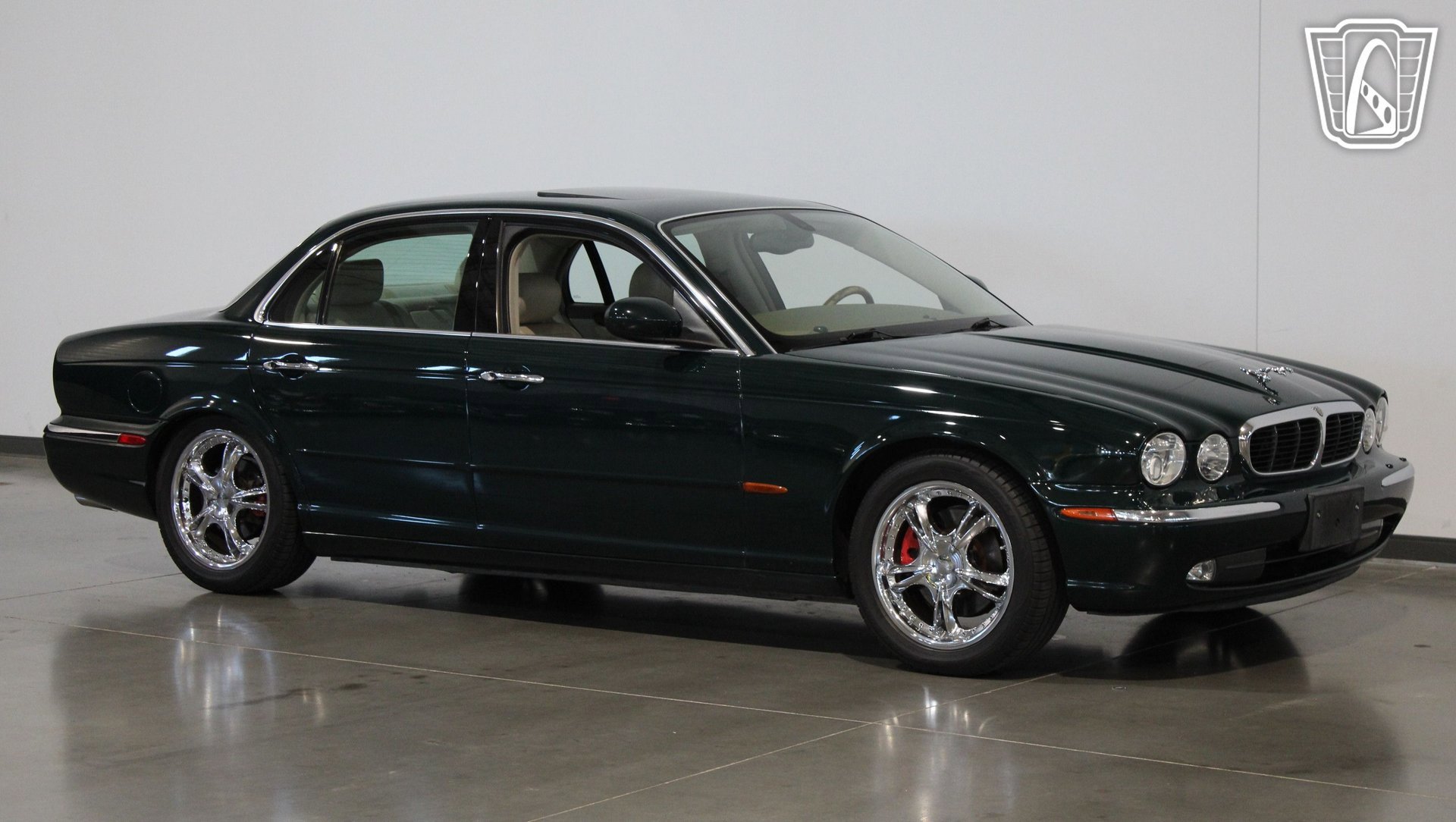 Used 2004 Jaguar XJ8 RWD image 22
