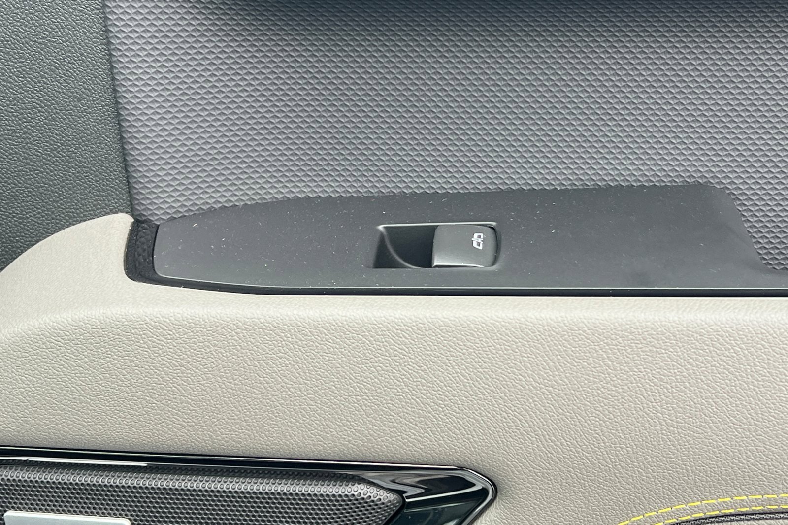 Certified 2025 Chevrolet Silverado 1500 ZR2 w/ Technology Package image 22