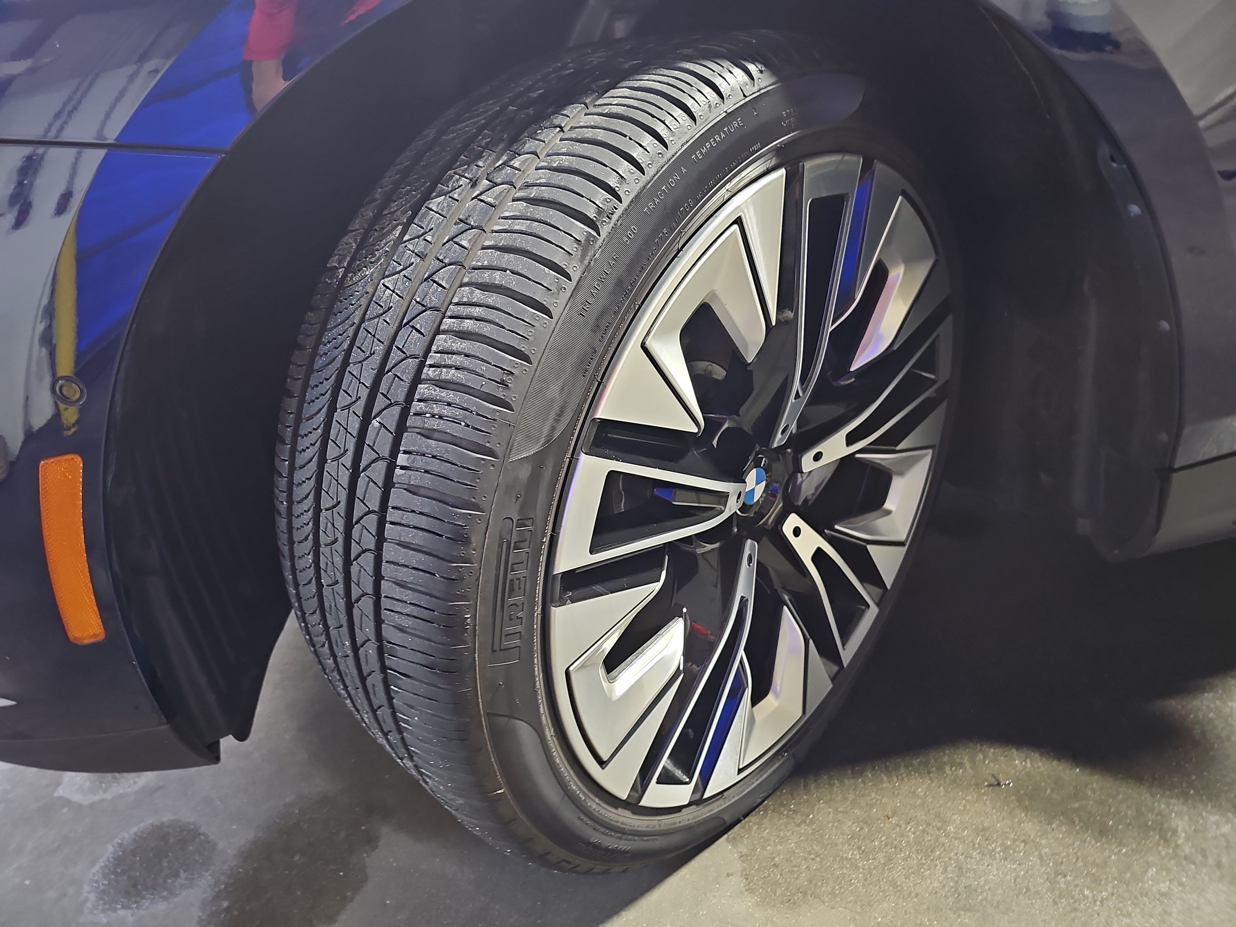 Certified 2026 BMW i5 eDrive40 RWD image 33