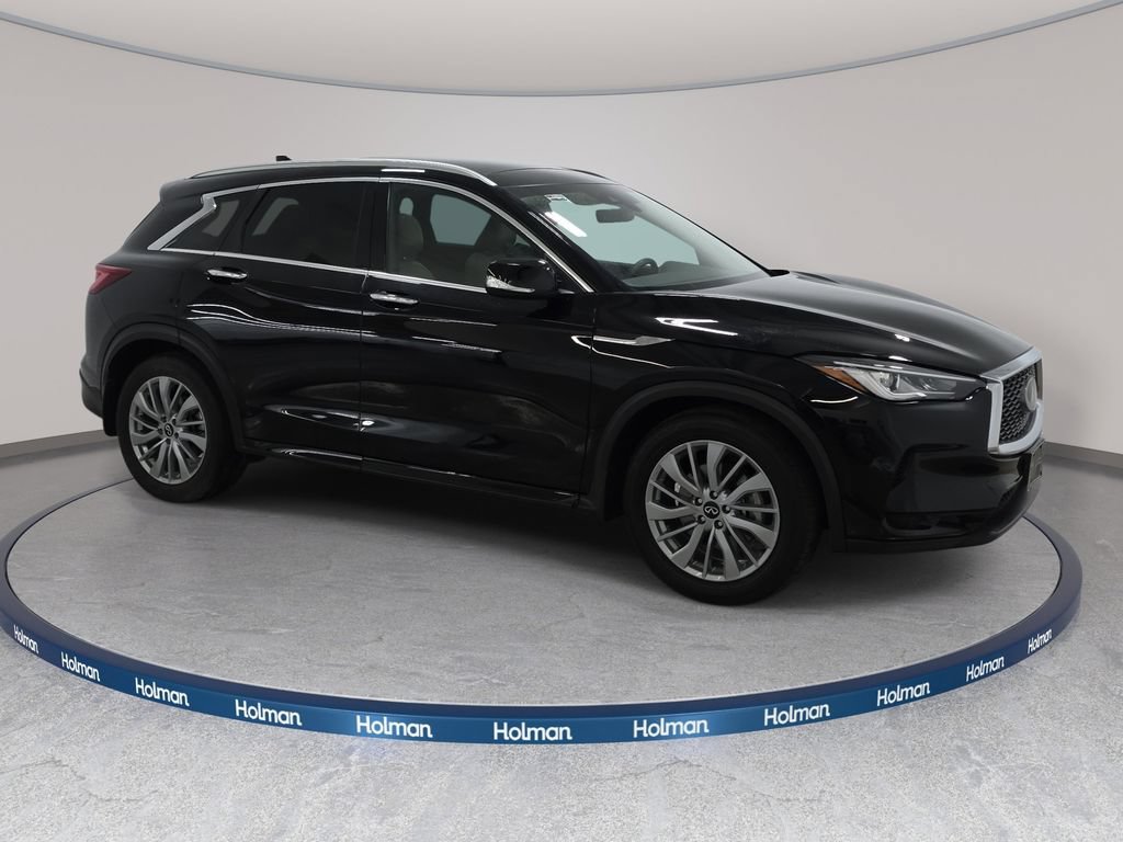 Certified 2023 INFINITI QX50 Luxe AWD/4WD image 3