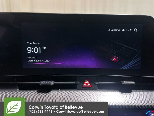 Used 2025 Kia Sportage SX image 13