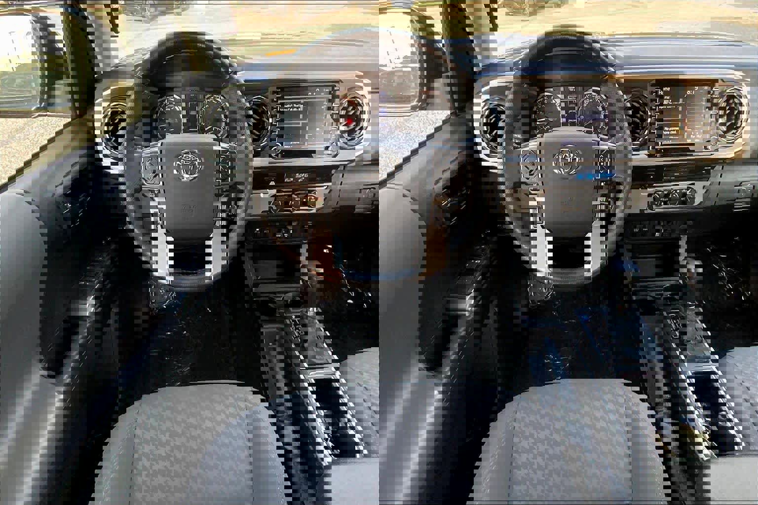 Used 2023 Toyota Tacoma SR5 w/ Technology Package image 6