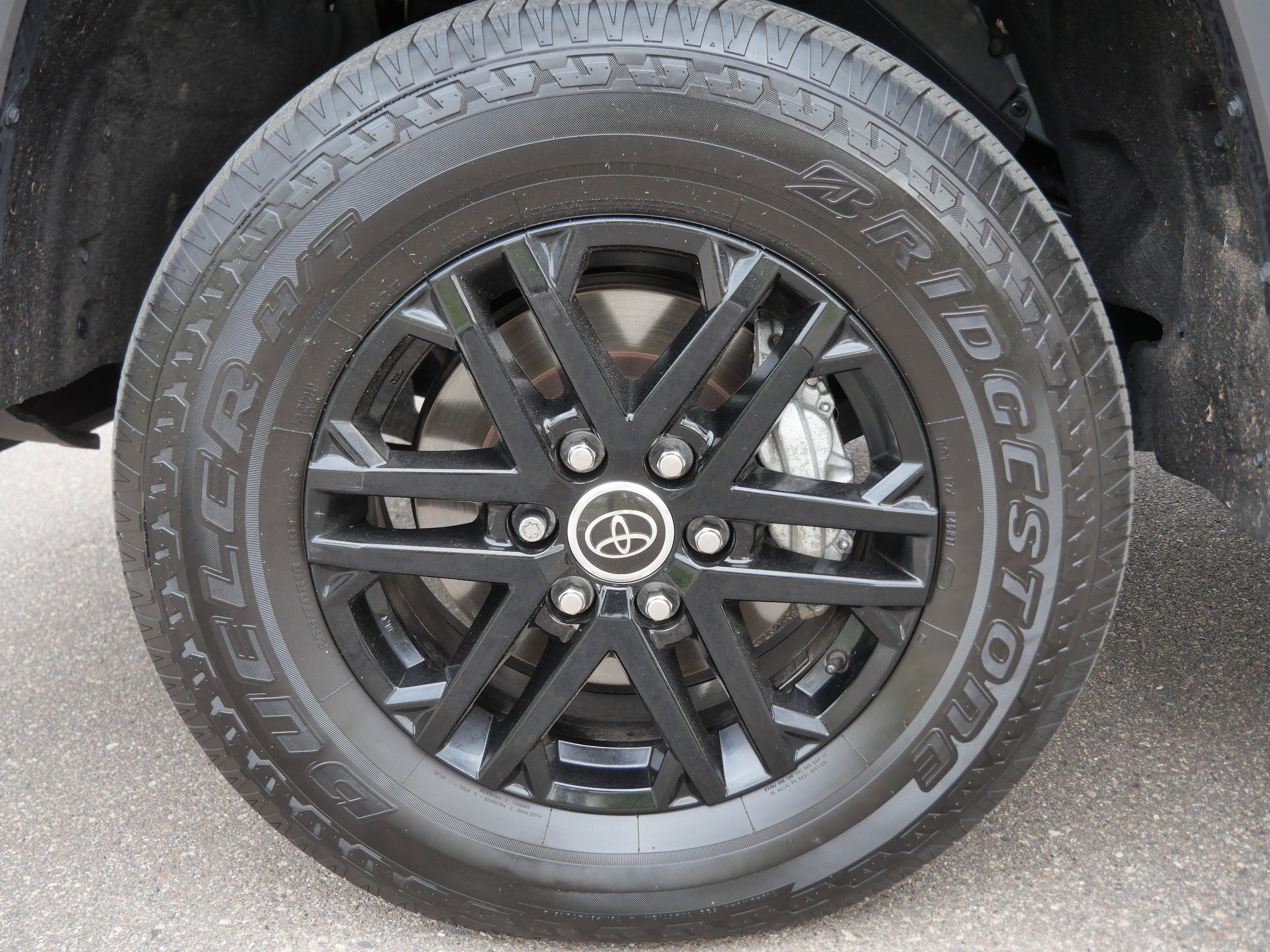Used 2023 Toyota Tundra SR5 w/ SR5 Convenience Package AWD/4WD image 16