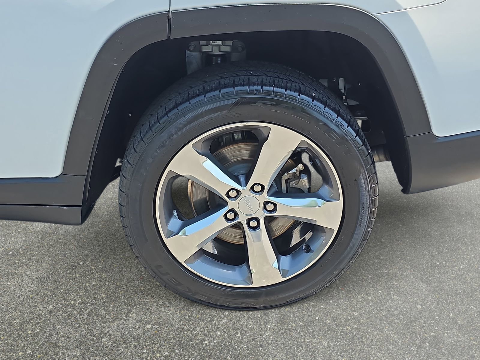 Used 2021 Jeep Grand Cherokee L Limited AWD/4WD image 33