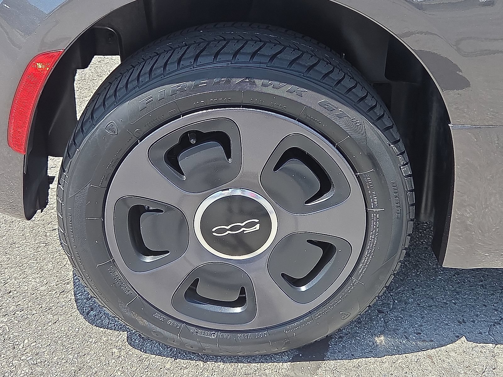 Used 2019 FIAT 500 e FWD image 17