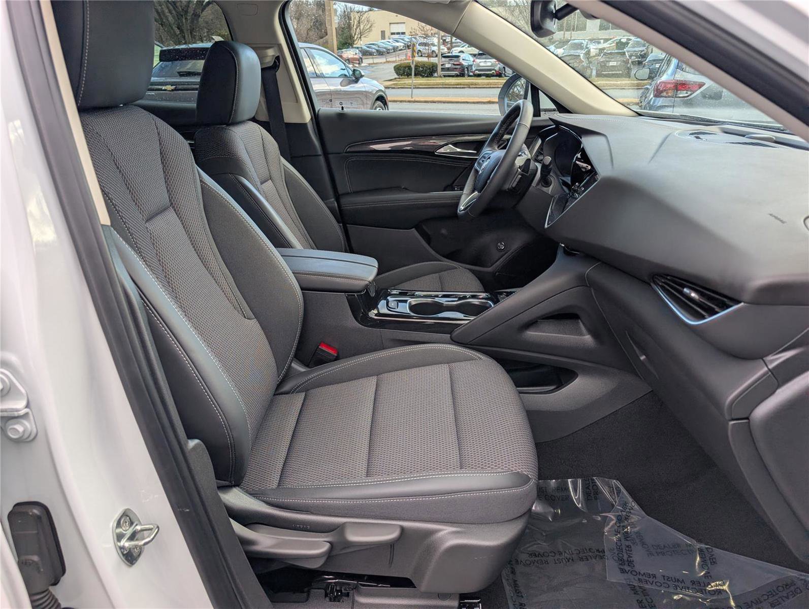 Used 2023 Buick Envision Preferred image 11