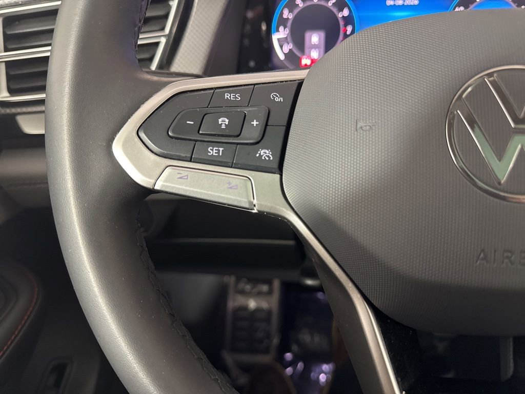 Used 2024 Volkswagen Atlas Peak Edition SEL image 33