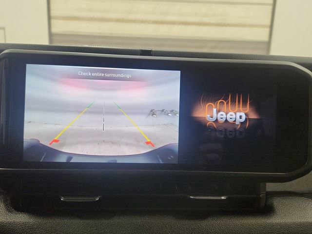 Certified 2024 Jeep Gladiator Sport image 23