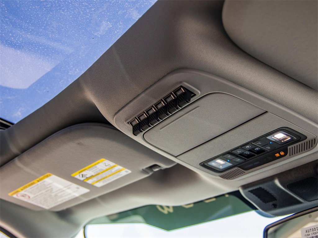 New 2026 Ford F250 XLT w/ XLT Premium Package image 23