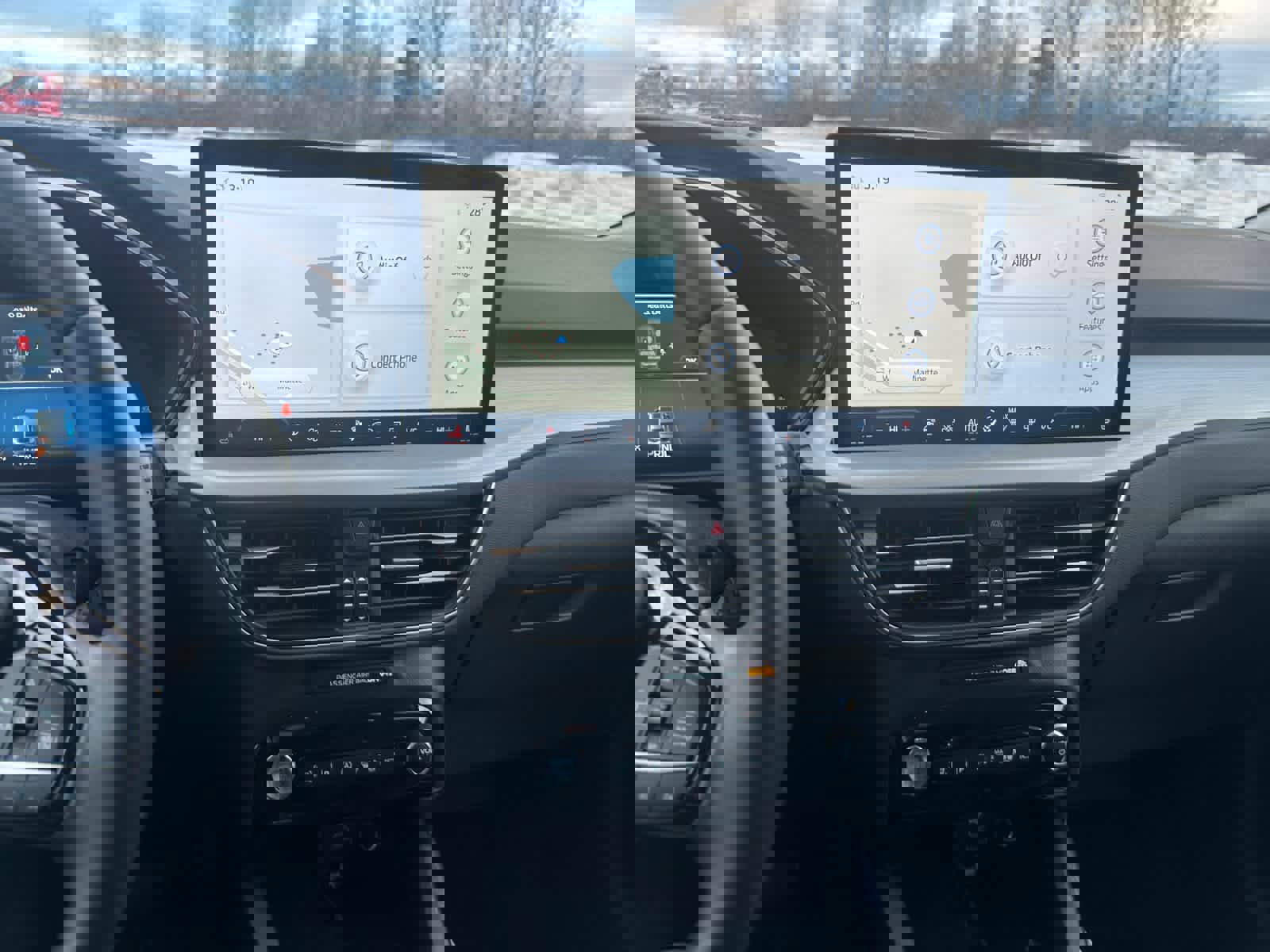 Certified 2024 Ford Escape Platinum image 12