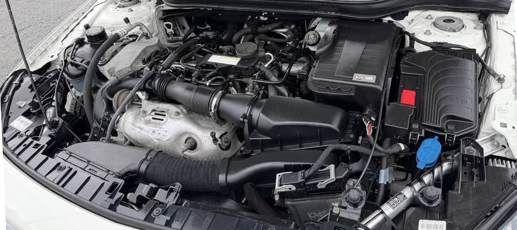 Used 2015 Mercedes-Benz GLA 250 4MATIC image 30