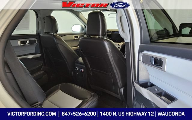 Used 2024 Ford Explorer XLT w/ Equipment Group 202A AWD/4WD image 11