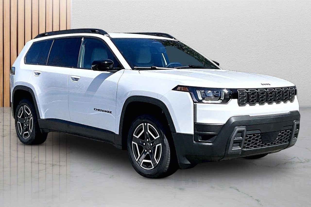 New 2026 Jeep Cherokee Laredo image 2