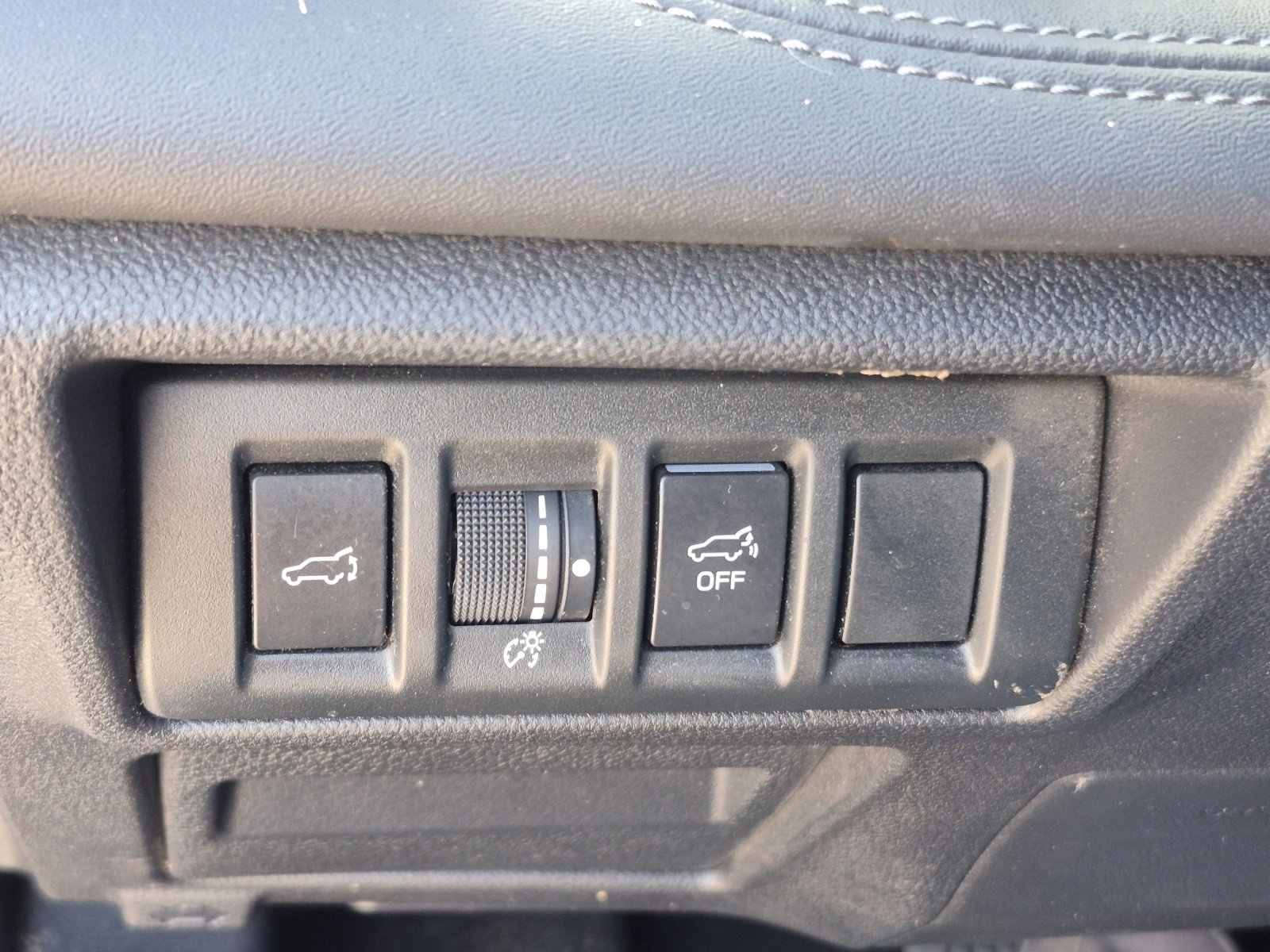 Used 2024 Subaru Outback Limited AWD/4WD image 35