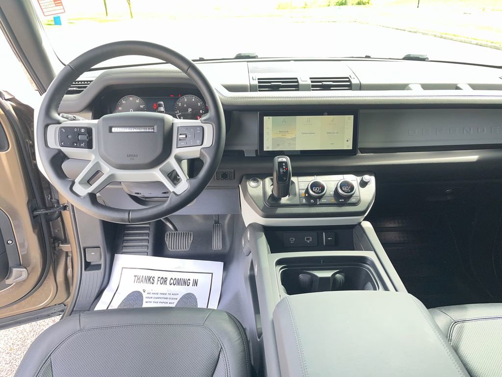 Used 2024 Land Rover Defender 110 S AWD/4WD image 12