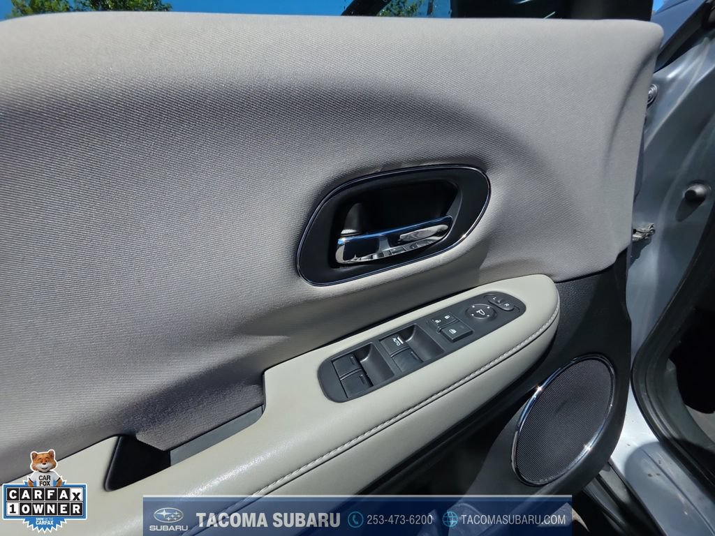 Used 2018 Honda HR-V EX image 11